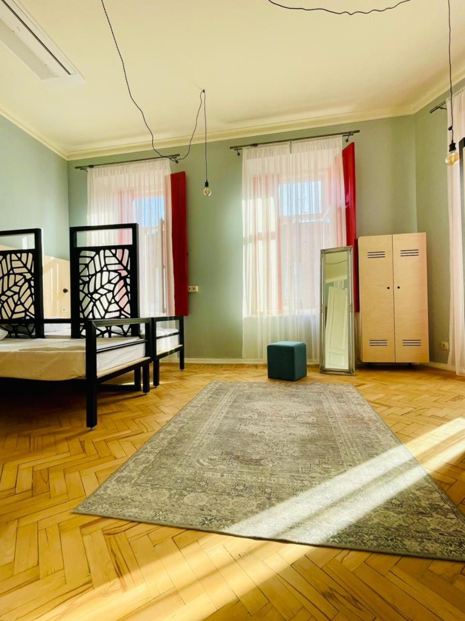 Communa Good Vibes Tbilisi Buitenkant foto